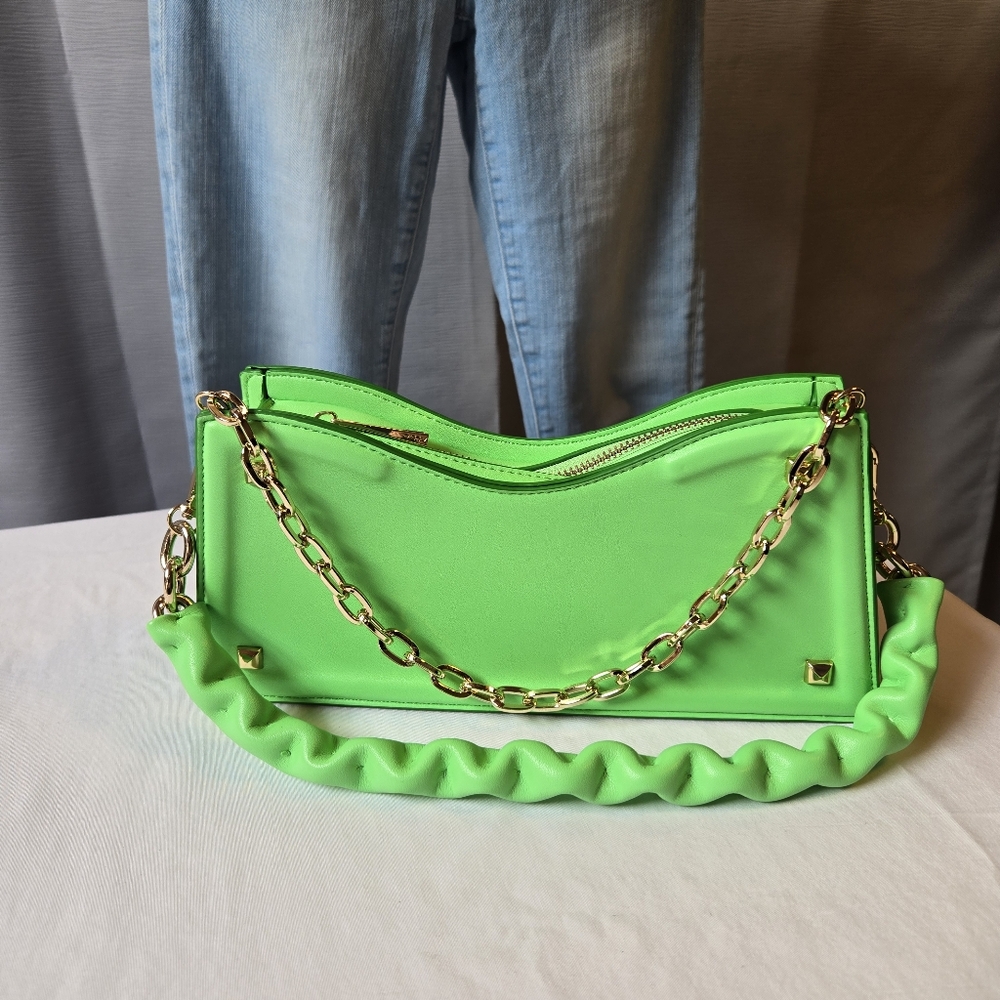 Aldo Green 💚‎ Handbag with Gold Chain